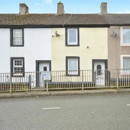 Rent this 2 bed townhouse on North Road in Egremont, CA22 2PR