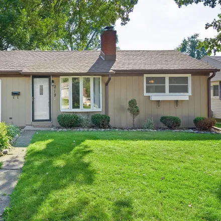 Buy this 3 bed house on 219 North Woodlawn Street in Wheaton, IL 60187