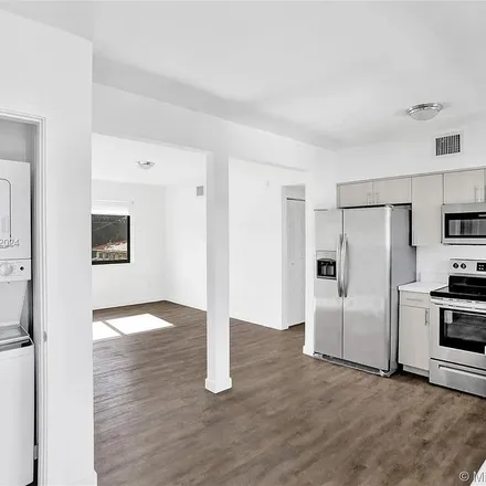 Image 8 - 848 Brickell Avenue, Miami, FL 33131, USA - Apartment for rent
