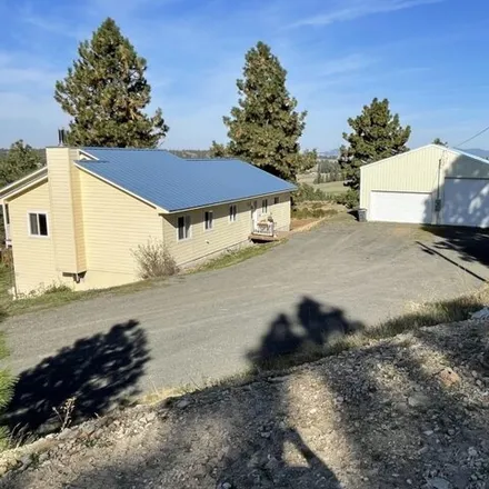Buy this 4 bed house on 1130 Headrick Road in Latah County, ID 83855