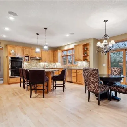 Image 8 - 4662 Stonecliffe Drive, Eagan, MN 55122, USA - House for sale