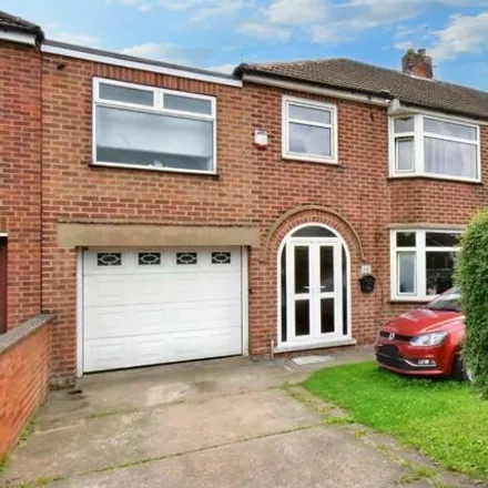 Buy this 4 bed duplex on Alfred Street in Sutton-in-Ashfield, NG17 4EQ