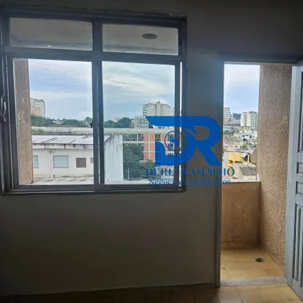 Rent this 2 bed apartment on Rua Garibaldi in Jardim 25 de Agosto, Duque de Caxias - RJ