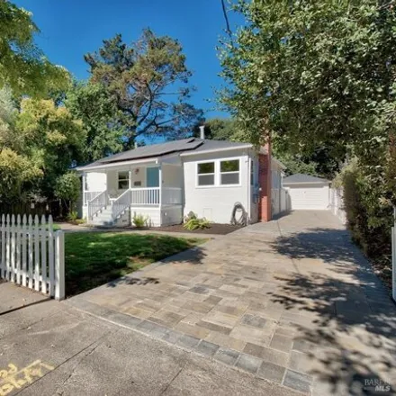 Buy this 3 bed house on 827 Belle Avenue in San Rafael, CA 94901