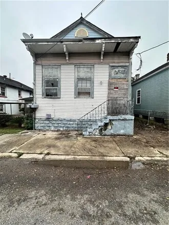 Buy this 5 bed house on 1931 Frenchmen Street in Faubourg Marigny, New Orleans