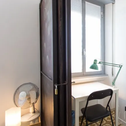 Rent this 3 bed room on Via Luigi Mercantini in 25, 20158 Milan MI