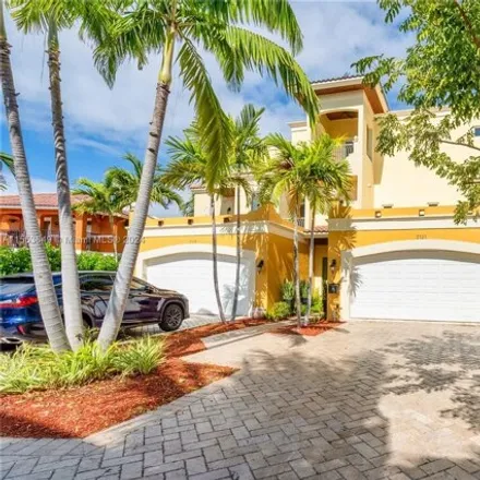 Image 1 - 3123 Northeast 26th Street, Coral Ridge, Fort Lauderdale, FL 33305, USA - Townhouse for sale