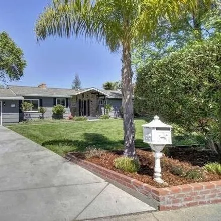 Image 4 - 4503 Winding Way, Sacramento, CA 95841, USA - House for sale