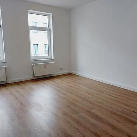 Rent this 1 bed apartment on Gwinnerstraße in Borsigallee, 60388 Frankfurt