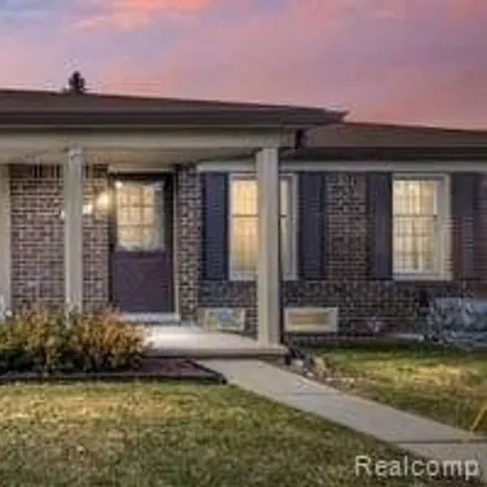 Image 1 - 14966 Carver Court, Shelby Charter Township, MI 48315, USA - Condo for sale