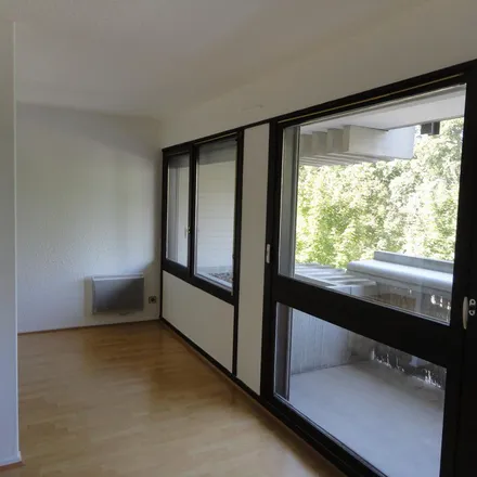 Image 4 - 8 Boulevard Colonel Driant, 38100 Grenoble, France - Apartment for rent