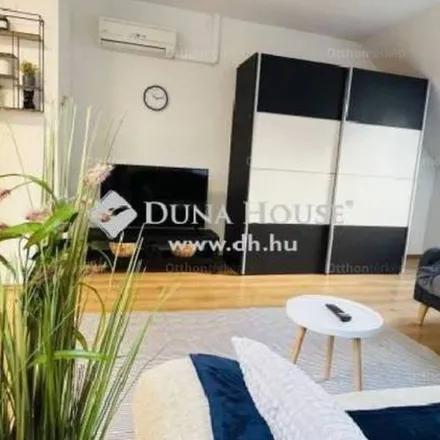 Image 6 - Pécs, Somogyi Béla utca 1, 7622, Hungary - Apartment for rent
