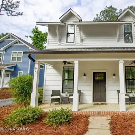 Buy this 4 bed house on 472 North Hale Street in Southern Pines, NC 28387