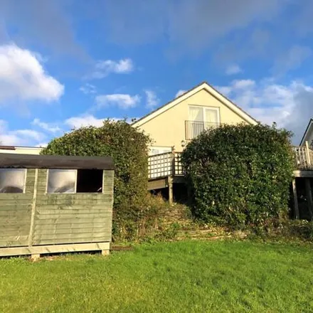 Buy this 3 bed house on Lanhydrock View in Bodmin, PL31 1BQ