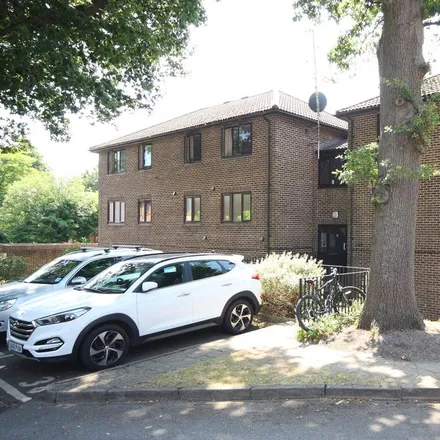 Rent this 1 bed apartment on Calluna Court in Horsell, GU22 7HU