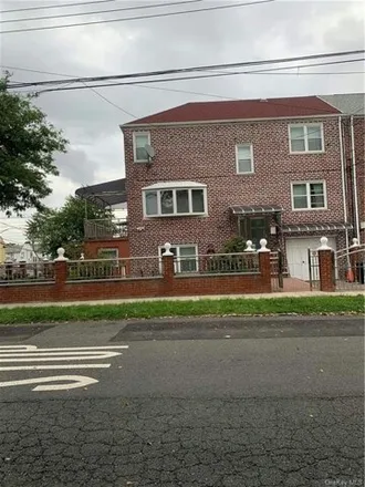 Buy this 4 bed house on 2456 Woodhull Avenue in New York, NY 10469