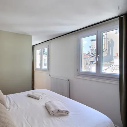 Image 3 - Mikros Image, Rue du Renard, 75004 Paris, France - Apartment for rent