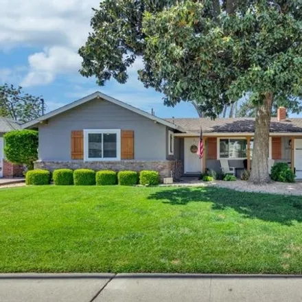 Buy this 3 bed house on 3219 Esperanza Drive in Concord, CA 94519