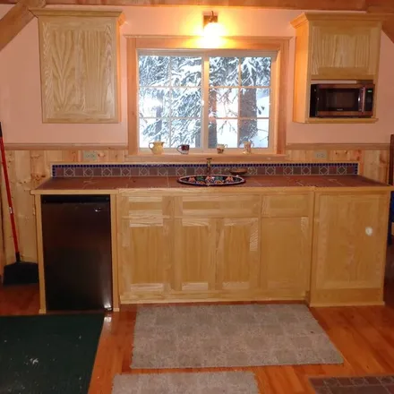 Rent this 1 bed house on Moose Pass in AK, 99631