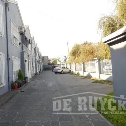 Buy this 3 bed house on Sarratea 3275 in Quilmes Oeste, B1879 ETH Quilmes