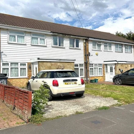 Rent this 2 bed townhouse on Fuller Way in London, UB3 4LW