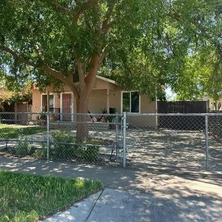 Image 2 - 920 South Sierra Vista Avenue, Fresno, CA 93702, USA - House for sale
