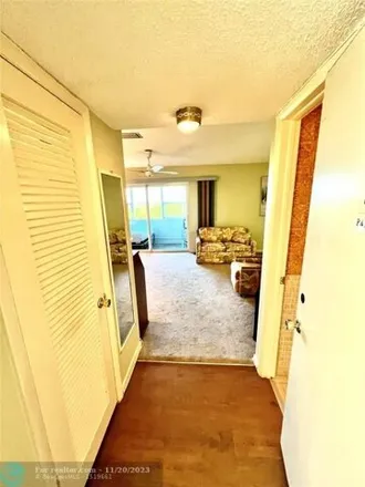 Buy this studio condo on Bible Baptist Church in North 17th Avenue, Hollywood