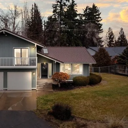 Buy this 3 bed house on West Chestnut Avenue in West Valley, Yakima
