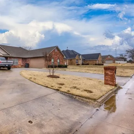 Image 2 - 1525 Ruger Drive, Bryan County, OK 74701, USA - House for sale