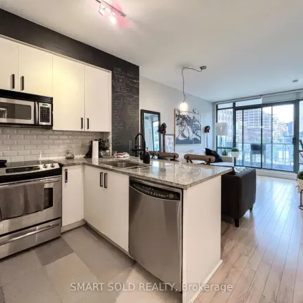 Image 3 - The Hudson, 438 King Street West, Old Toronto, ON M5V 1K1, Canada - Apartment for rent