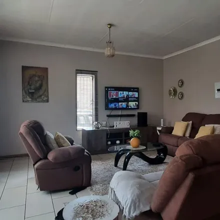 Rent this 3 bed townhouse on Middle Street in Annadale, Polokwane
