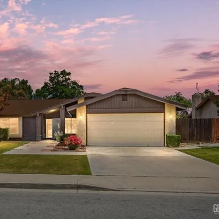 Buy this 3 bed house on 6212 Summerfield Drive in Bakersfield, CA 93313