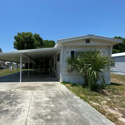 Buy this studio apartment on 2433 Southeast 40th Avenue in Taylor Creek, Okeechobee County