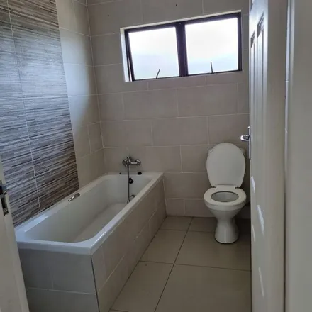 Image 7 - Saint James Avenue, Beverley Hills, Queensburgh, 3630, South Africa - Apartment for rent