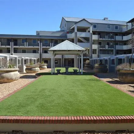 Rent this 1 bed apartment on Mowbray Golf Club in South Walk, Maitland Garden Village
