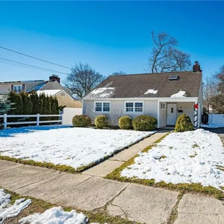 Buy this 4 bed house on 31 William Street in Amity Harbor, Copiague