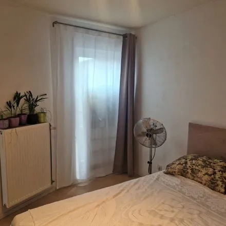 Rent this 1 bed apartment on Sint-Pieterstraat 48 in 2400 Mol, Belgium