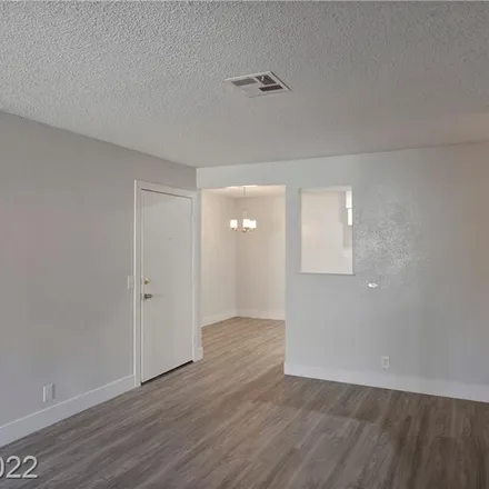 Image 7 - 3177 Soaring Gulls Drive, Las Vegas, NV 89128, USA - Condo for sale