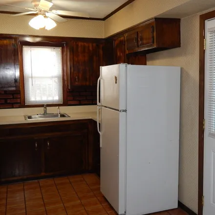 Rent this 3 bed apartment on 31 11 Th Street