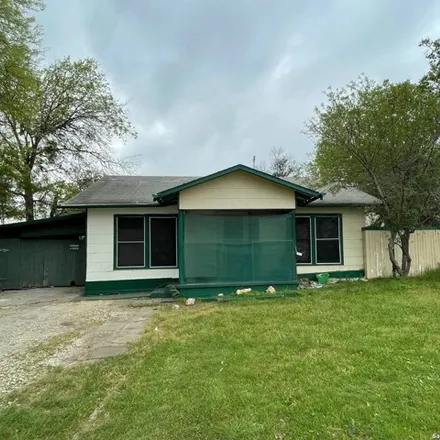 Buy this 3 bed house on 865 South Seguin Road in Converse, Bexar County