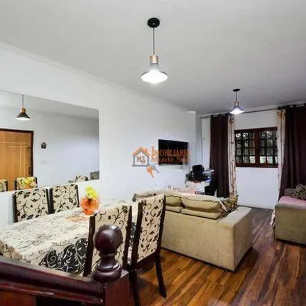 Buy this 3 bed house on Rua Santa Rosalina in Picanço, Guarulhos - SP