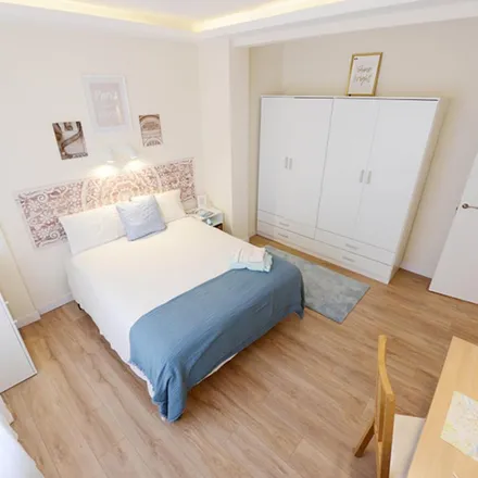 Rent this 3 bed apartment on Calle Calixto Díez / Calixto Diez kalea in 13, 48012 Bilbao