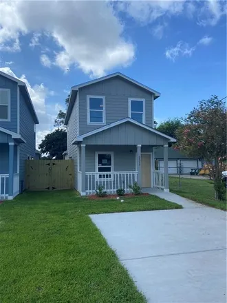 Buy this 3 bed house on 2303 Mary Street in Corpus Christi, TX 78405