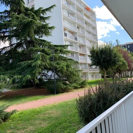 Rent this 4 bed apartment on 22 Rue Néricault Destouches in 37000 Tours, France