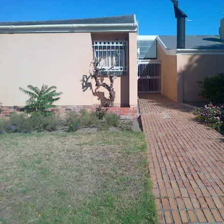 Image 1 - Parow, Cape Town Ward 2, WC, ZA - House for rent