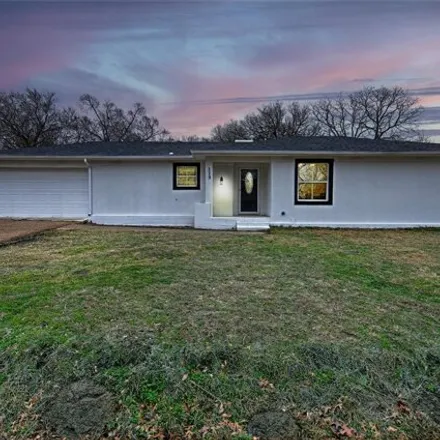 Image 2 - 113 E Bayside Dr, Mabank, Texas, 75156 - House for sale