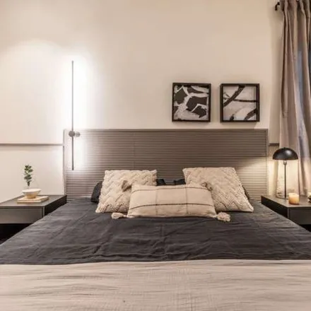 Rent this 2 bed apartment on Calle de Trafalgar in 26, 28010 Madrid