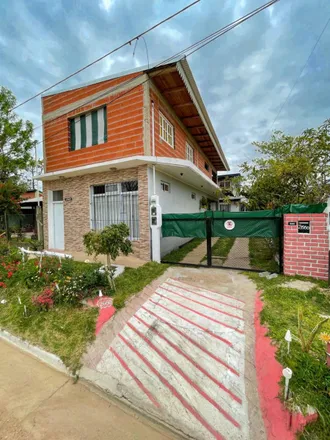 Buy this studio house on 3 de Febrero in Departamento Colón, 3283 San José