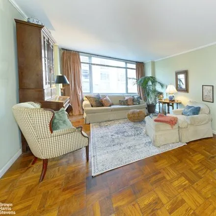 Image 1 - 500 East 83rd Street, New York, NY 10028, USA - Apartment for sale