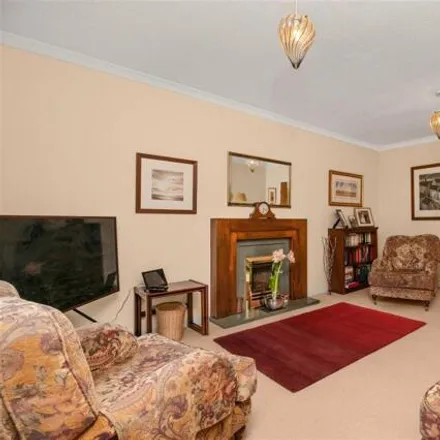 Image 5 - Copelands Road, Desborough, NN14 2QF, United Kingdom - House for sale